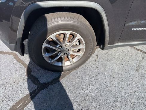 Certified 2016 Jeep Grand Cherokee Limited AWD/4WD image 3