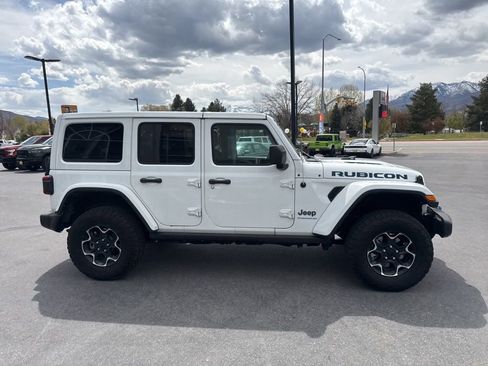 Used 2023 Jeep Wrangler Unlimited Rubicon 4xe w/ Cold Weather Group AWD/4WD image 4