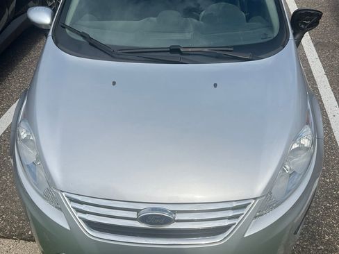 Used 2012 Ford Fiesta SE FWD image 2