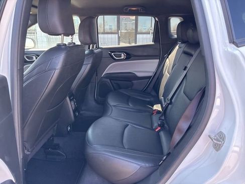 Used 2024 Jeep Compass Limited image 14