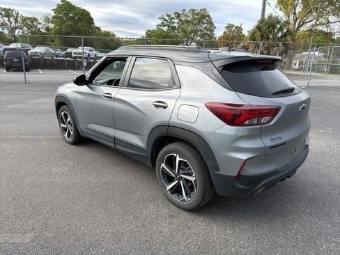 Used 2023 Chevrolet TrailBlazer RS w/ Sun and Liftgate Package image 2