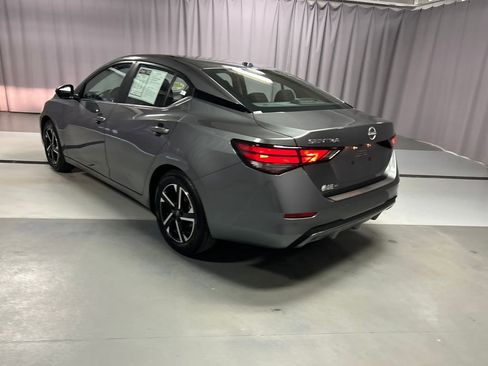 Used 2025 Nissan Sentra SV image 5