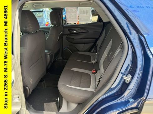 Used 2023 Chevrolet TrailBlazer LT AWD/4WD image 14