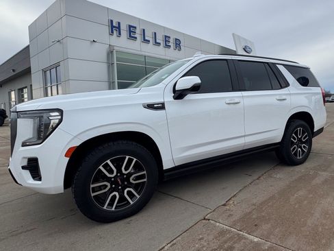 Used 2022 GMC Yukon AT4 image 3