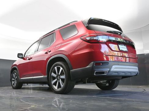Used 2023 Honda Pilot Touring image 38