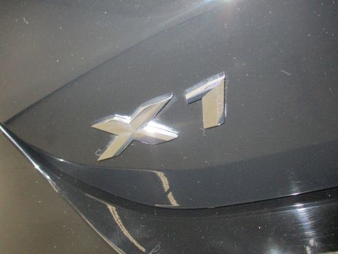 Used 2021 BMW X1 xDrive28i w/ Convenience Package image 10