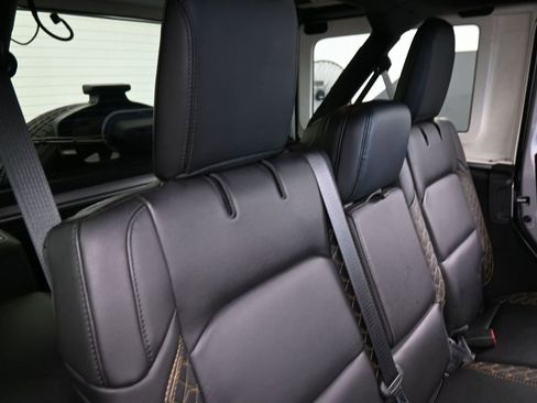 Used 2021 Jeep Wrangler Unlimited Sahara AWD/4WD image 37