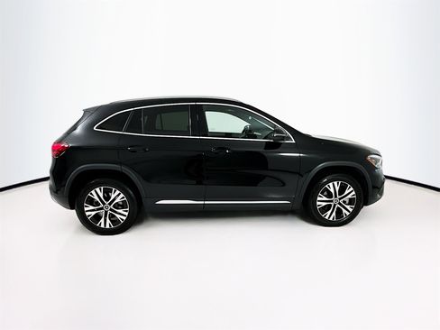 Used 2025 Mercedes-Benz GLA 250 image 9