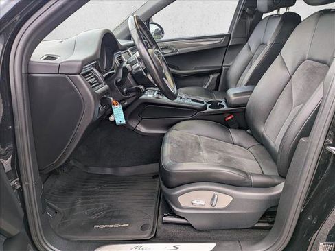 Used 2016 Porsche Macan S image 17
