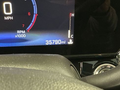 Certified 2024 Chevrolet Trax RS w/ Driver Confidence Package image 3