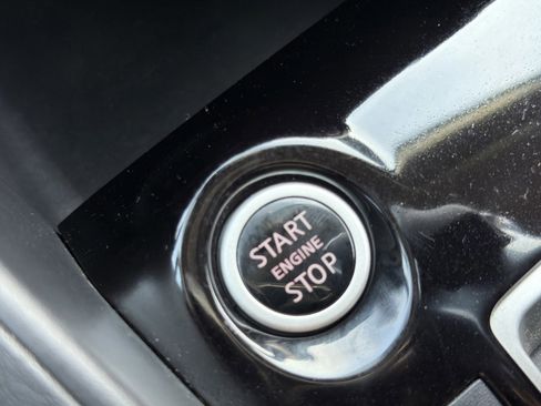 Used 2020 Nissan Kicks S image 35