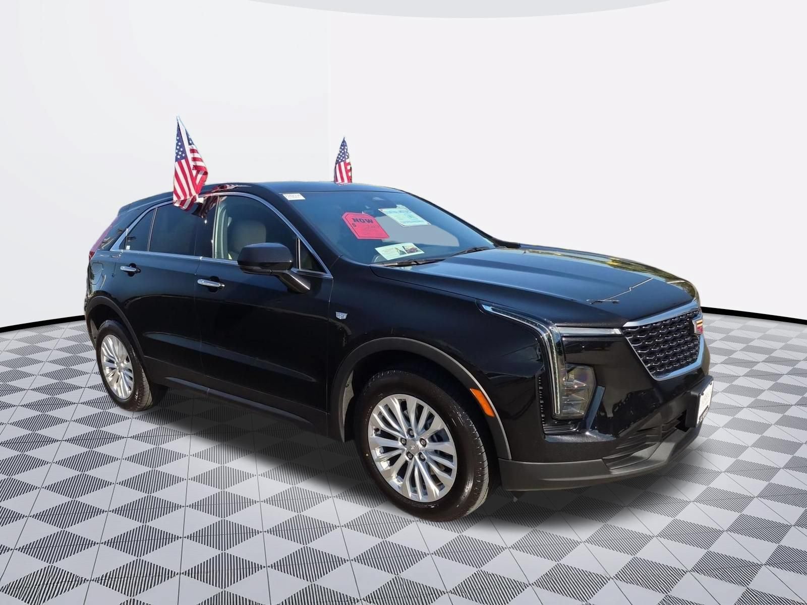 Certified 2024 Cadillac XT4 Luxury w/ Cold Weather Package FWD image 2