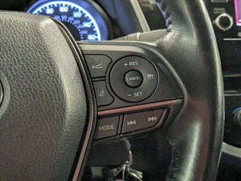 Used 2021 Toyota Camry SE image 13