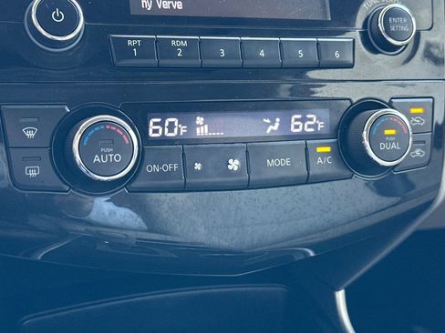 Used 2015 Nissan Altima 2.5 SV w/ Convenience Package FWD image 26