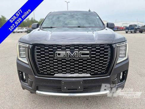 Used 2021 GMC Yukon XL SLT w/ SLT Luxury Plus Package AWD/4WD image 9