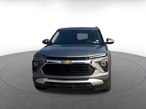 Used 2025 Chevrolet TrailBlazer LT FWD image 4