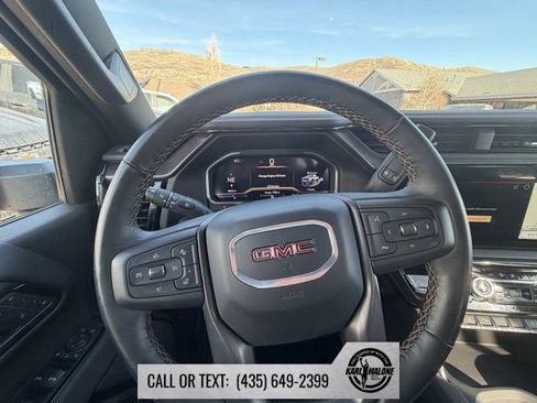 Used 2025 GMC Sierra 2500 AT4 image 13