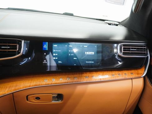 Used 2023 Jeep Grand Wagoneer Series III image 26