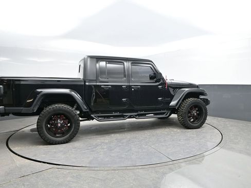 Used 2021 Jeep Gladiator Willys image 10
