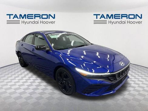 New 2026 Hyundai Elantra SEL Sport image 7