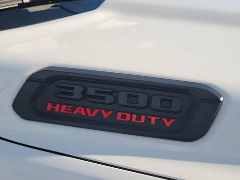 New 2026 RAM 3500 Tradesman image 39