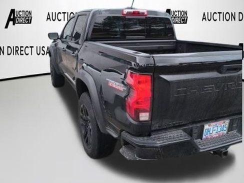 Used 2023 Chevrolet Colorado Trail Boss w/ Technology Package image 16