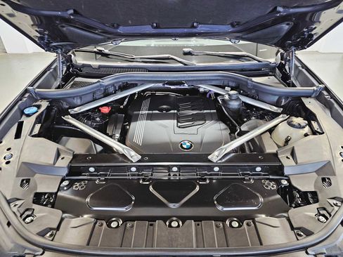 Used 2021 BMW X5 xDrive40i image 9