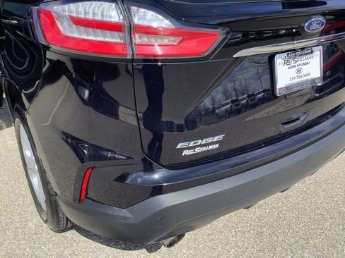 Used 2020 Ford Edge SE image 24