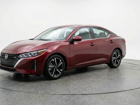 Used 2025 Nissan Sentra SV FWD image 3