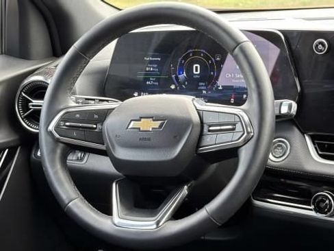 Certified 2025 Chevrolet Equinox LT w/ Safety and Technology Package AWD/4WD image 23