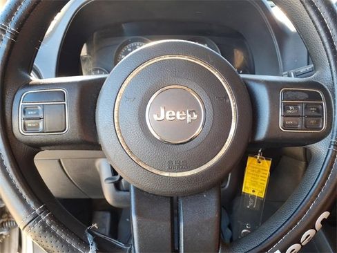 Used 2015 Jeep Patriot Sport image 12