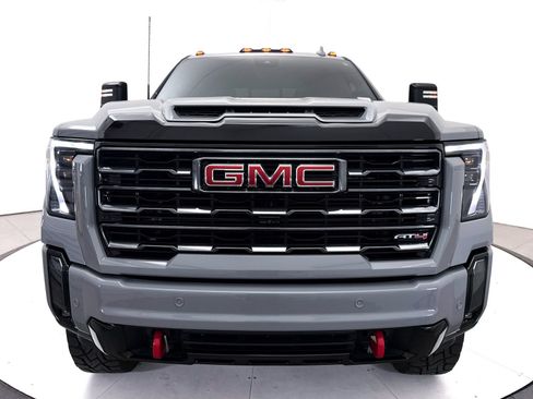 Used 2024 GMC Sierra 2500 AT4 w/ AT4 Premium Plus Package AWD/4WD image 16