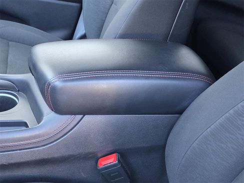 Used 2023 Dodge Durango GT image 8