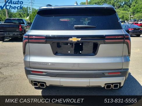 Used 2026 Chevrolet Traverse LT AWD/4WD image 4