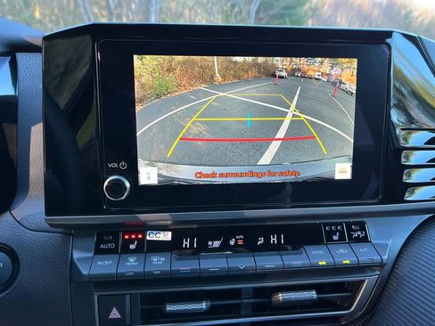 New 2026 Toyota Camry SE w/ Convenience Package image 19