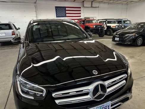 Used 2021 Mercedes-Benz GLC 300 4MATIC image 37