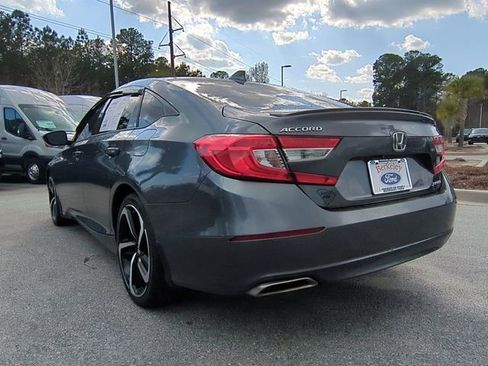 Used 2018 Honda Accord Sport image 6