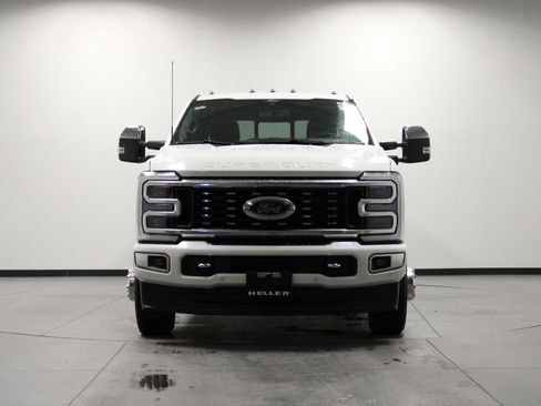 Used 2024 Ford F350 Platinum image 9