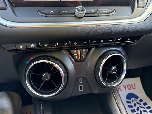 Used 2024 Chevrolet Blazer LT image 22