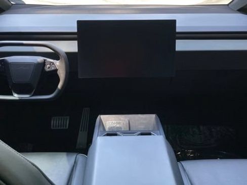 Used 2024 Tesla Cybertruck AWD Crew Cab image 17