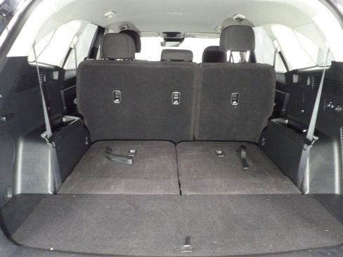 Used 2023 Kia Sorento LX image 11