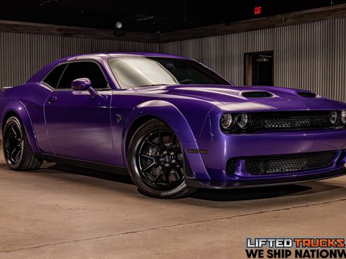 Used 2023 Dodge Challenger SRT Hellcat RWD image 1