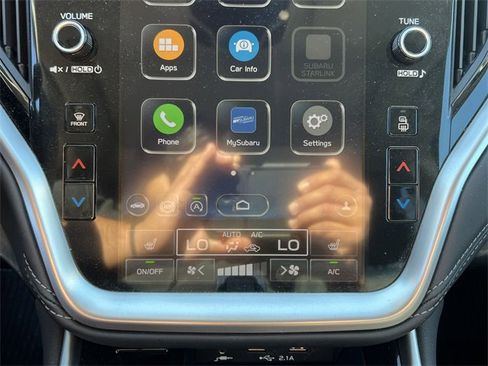 Used 2020 Subaru Outback Limited image 19