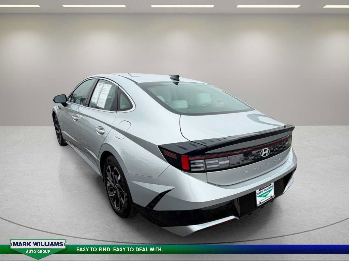 Used 2025 Hyundai Sonata SEL FWD image 8
