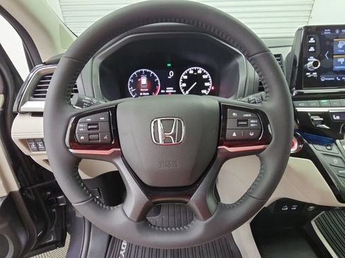 New 2026 Honda Odyssey Touring image 25