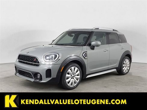 Used 2021 MINI Cooper Countryman S w/ Signature Upholstery Package image 1