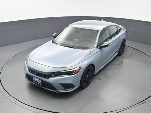 Used 2023 Honda Civic Sport image 35