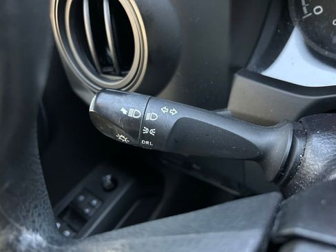 Used 2021 Toyota Tacoma SR w/ SR Convenience Package image 21