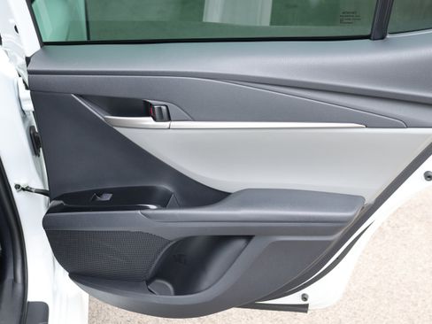 Used 2026 Toyota Camry LE w/ Convenience Package FWD image 16