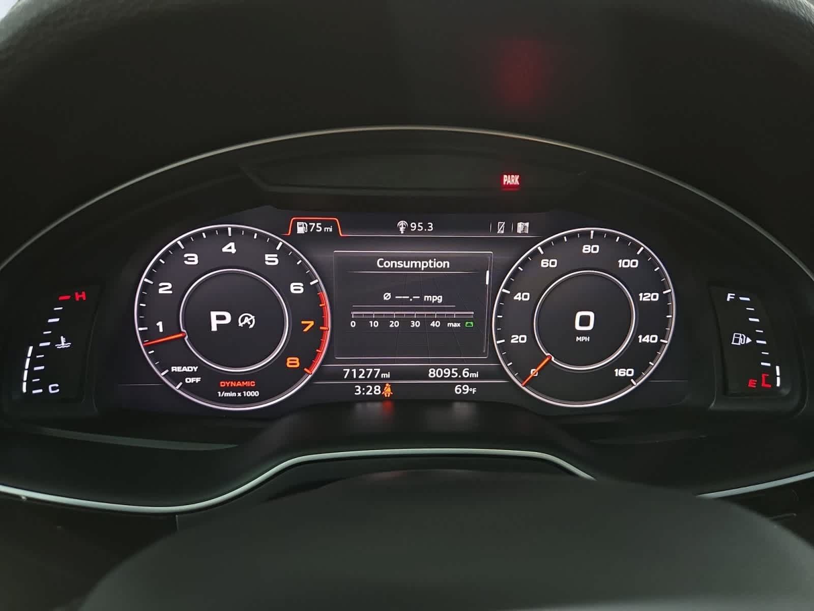 Used 2018 Audi Q7 3.0T Prestige AWD/4WD image 5